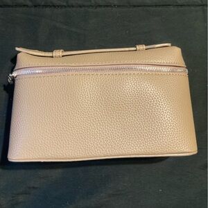 Elegant Tan Leather Crossbody Clutch